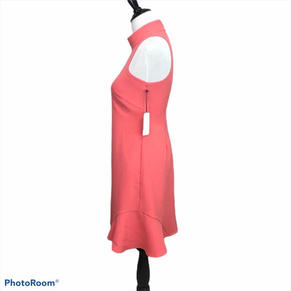 Vince Camuto sleeveless back zip crepe shift dress in poppy orange - Picture 3 of 12